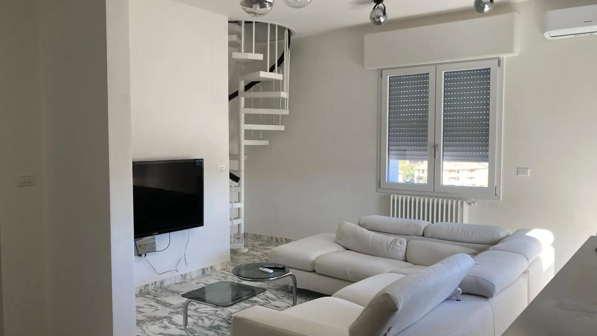 Guest house Attico Marsiglie Hotel Casal Fiumanese