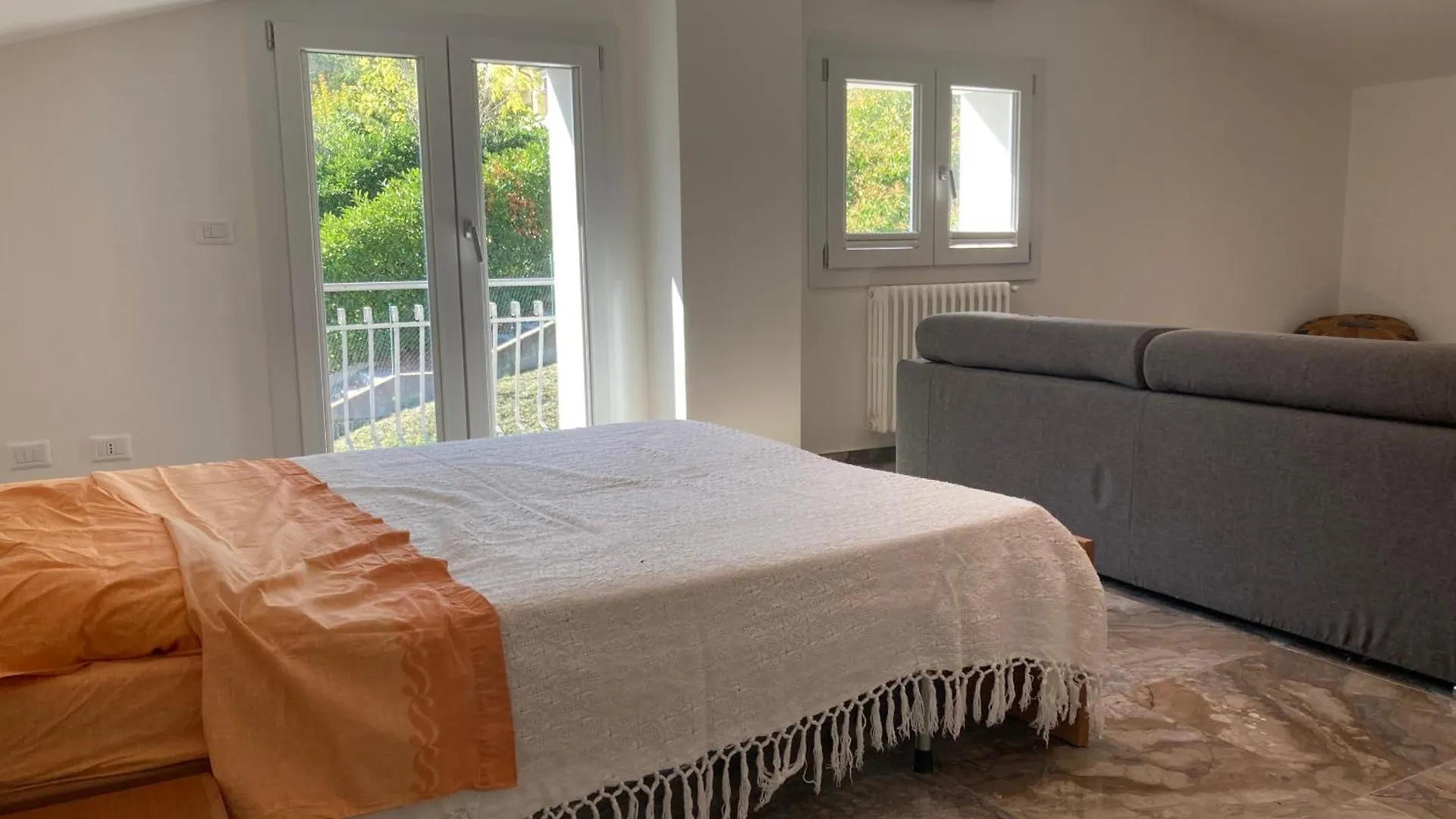 Guest house Attico Marsiglie Hotel Casal Fiumanese Italy